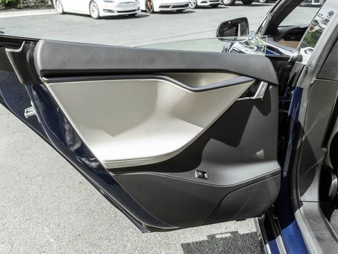 Used 2020 Tesla Model S Long Range Plus AWD/4WD image 27