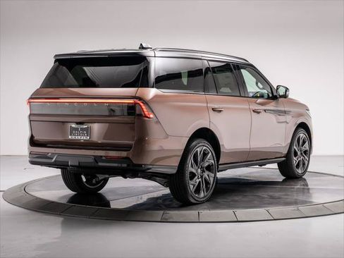 New 2026 Lincoln Navigator Black Label AWD/4WD image 5