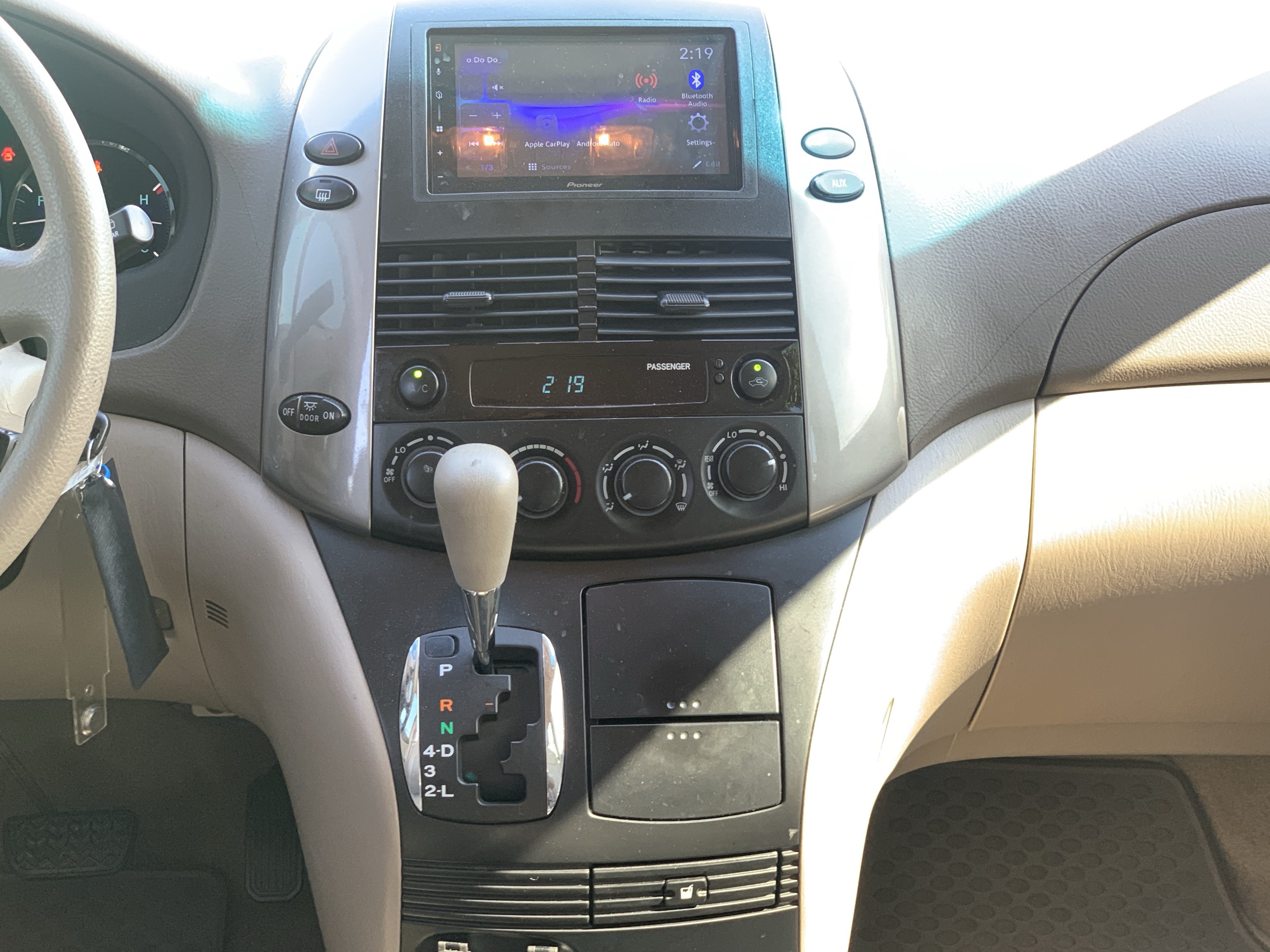 Used 2008 Toyota Sienna LE FWD image 31