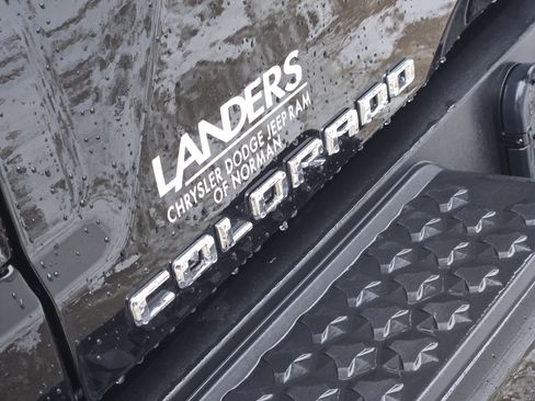 Used 2024 Chevrolet Colorado ZR2 w/ ZR2 Convenience Package III image 12