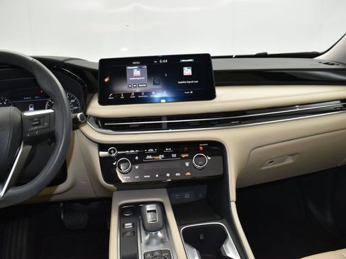 Certified 2023 INFINITI QX60 Pure image 20