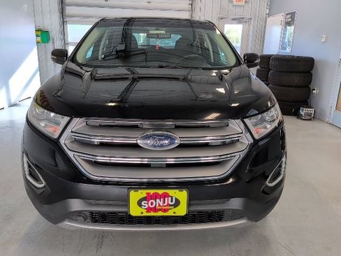 Used 2017 Ford Edge SEL w/ Canadian Touring Package AWD/4WD image 8