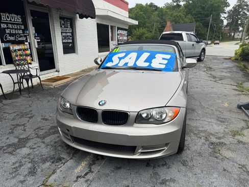 Used 2011 BMW 128i Convertible RWD image 4