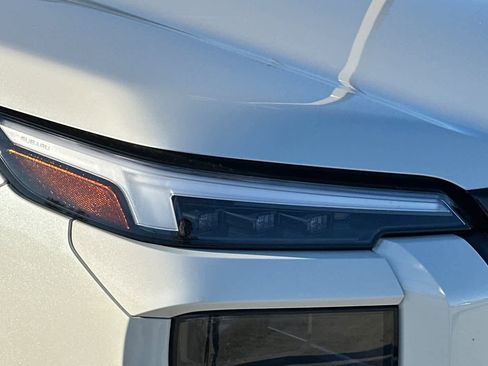 New 2026 Subaru Outback Touring XT image 32