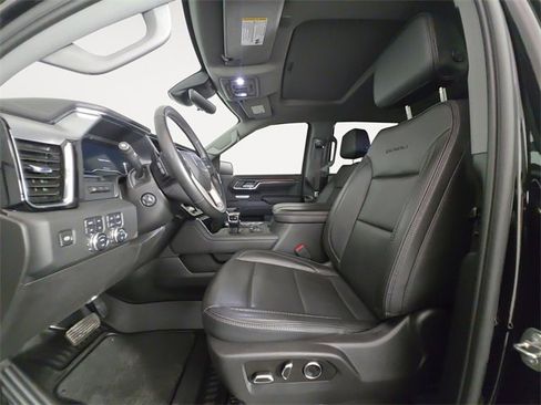 Used 2024 GMC Sierra 1500 Denali w/ Denali Reserve Package image 9