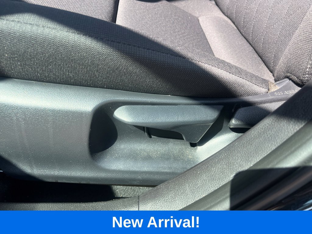 Used 2026 Toyota Corolla LE FWD image 24