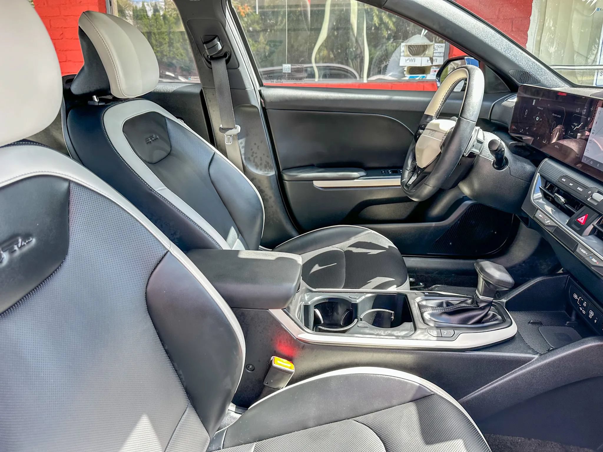 Used 2025 Kia K4 GT-Line Turbo FWD image 37