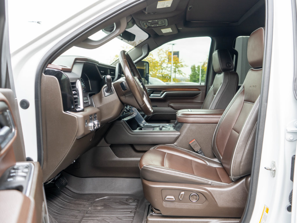 Certified 2024 GMC Sierra 3500 Denali w/ Technology Package AWD/4WD image 11
