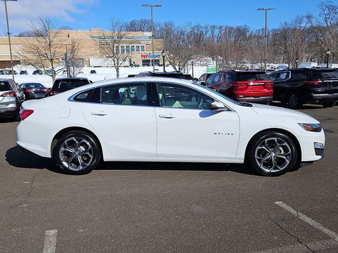 Used 2020 Chevrolet Malibu LT w/ Leather Package image 7