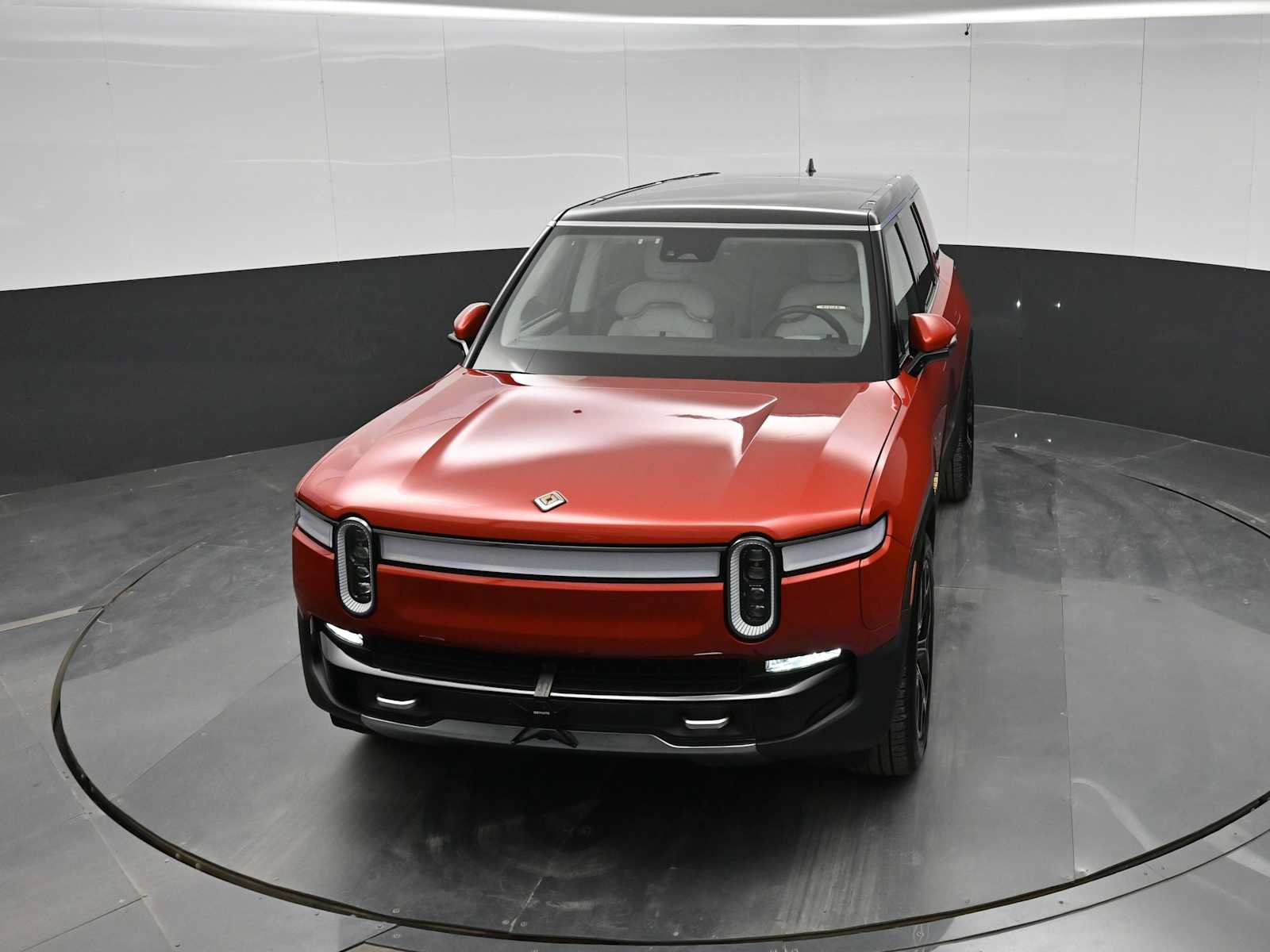 Used 2023 Rivian R1S Adventure Quad AWD/4WD image 27