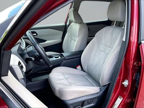 Used 2025 Nissan Rogue SV AWD/4WD image 20