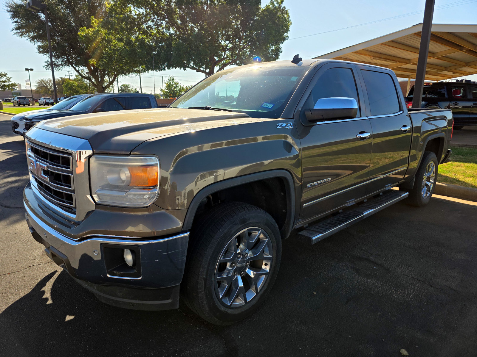 Used 2014 GMC Sierra 1500 SLT w/ SLT Crew Cab Value Package AWD/4WD image 1