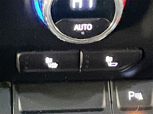 Used 2023 GMC Sierra 3500 SLE w/ SLE Convenience Package image 20