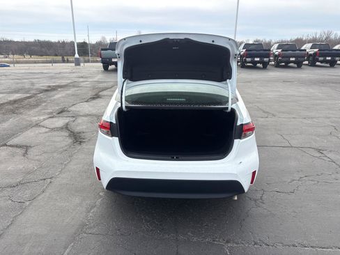 Used 2023 Toyota Corolla LE image 10