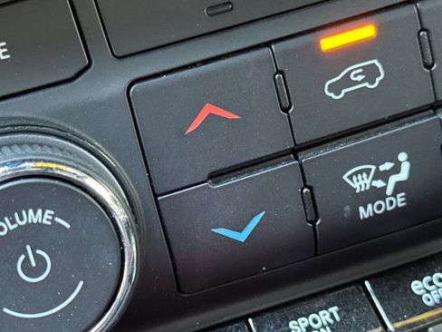 Used 2024 Dodge Durango SXT image 28