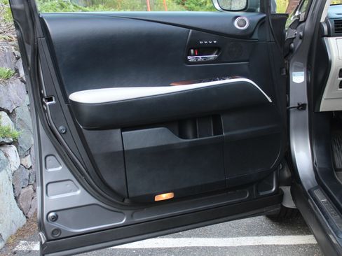 Used 2012 Lexus RX 450h AWD w/ Premium Pkg image 12