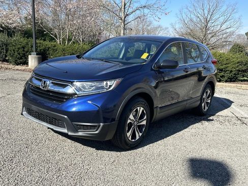 Used 2017 Honda CR-V LX image 3