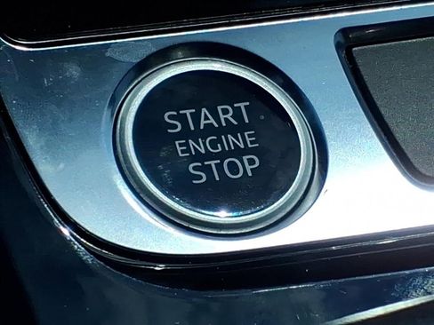 Used 2021 Audi A8 L 3.0T w/ Executive Plus Package image 16