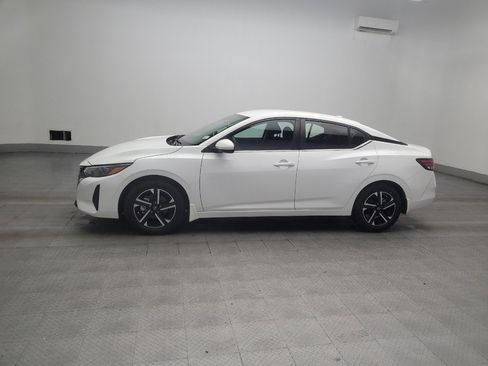 Used 2024 Nissan Sentra SV FWD image 2