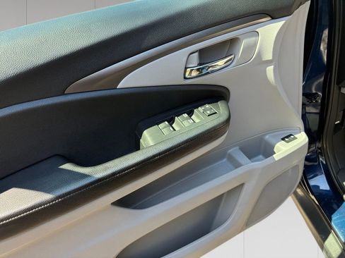 Used 2017 Honda Pilot EX-L image 11