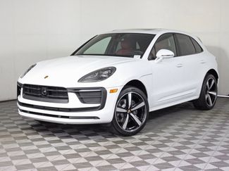 Used 2025 Porsche Macan video 1