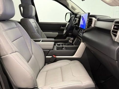 Used 2023 Toyota Tundra Limited image 15