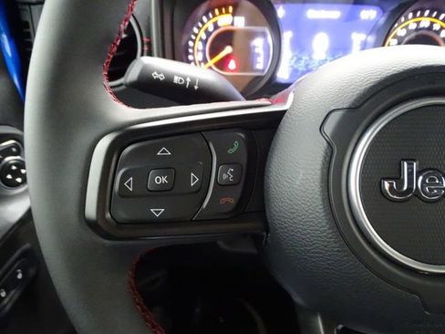 Used 2024 Jeep Wrangler Rubicon w/ Safety Group image 23