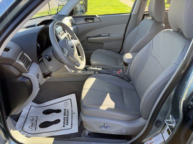 Used 2010 Subaru Forester 2.5X Limited AWD/4WD image 9