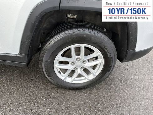 Used 2025 Jeep Grand Cherokee Laredo X w/ Luxury Tech Group I image 12