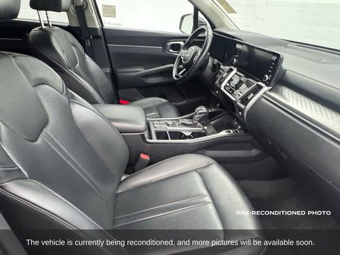 Used 2023 Kia Sorento S w/ Panoramic Sunroof Package FWD image 11