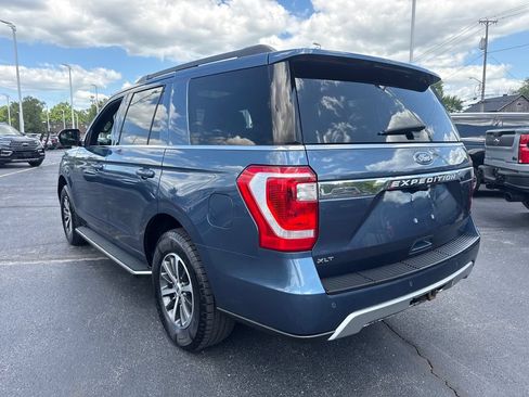 Used 2019 Ford Expedition XLT w/ Equipment Group 202A AWD/4WD image 11