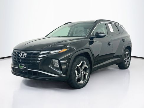 Used 2024 Hyundai Tucson SEL w/ Convenience Package AWD/4WD image 3