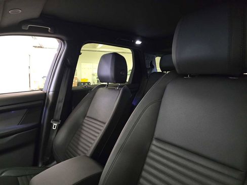 Certified 2025 Land Rover Discovery Sport Dynamic SE image 22