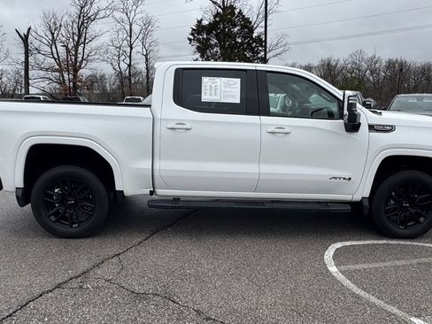 Used 2020 GMC Sierra 1500 AT4 w/ AT4 Premium Package image 3