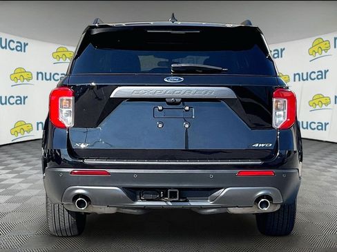 Used 2023 Ford Explorer XLT w/ Equipment Group 202A AWD/4WD image 5