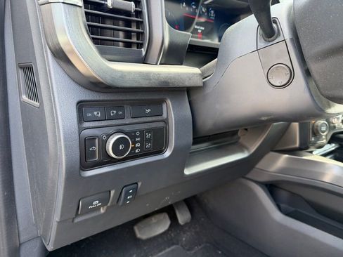 Used 2024 Ford F250 Lariat w/ Lariat Ultimate Package AWD/4WD image 11