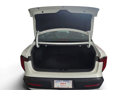 Used 2025 Kia K4 FWD image 9