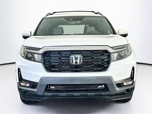 Used 2024 Honda Passport EX-L image 2
