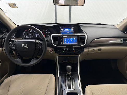 Used 2017 Honda Accord EX image 22