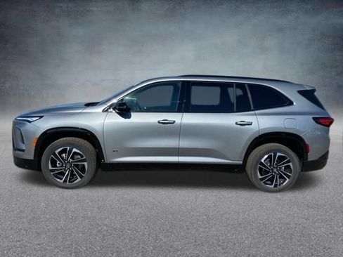 Used 2025 Buick Enclave Sport Touring AWD/4WD image 11