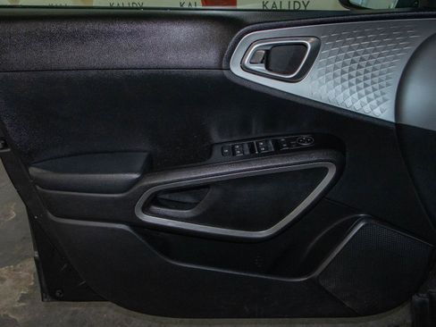 Used 2024 Kia Soul LX w/ Option Group 015 image 10