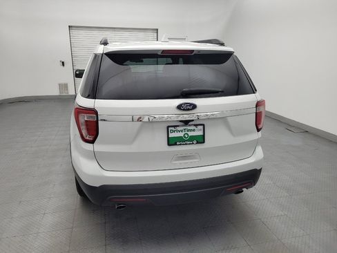 Used 2017 Ford Explorer FWD image 6