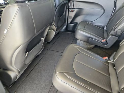 New 2026 Chrysler Voyager LX FWD image 21