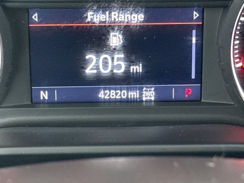 Used 2022 Chevrolet Silverado 1500 RST AWD/4WD image 41