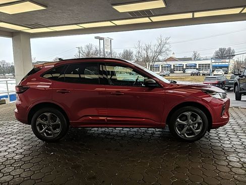 Used 2024 Ford Escape ST-Line w/ Tech Pack #1 image 4