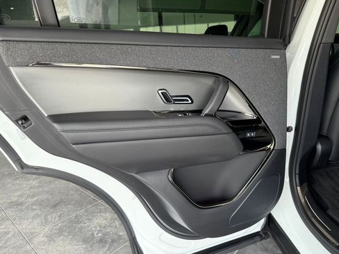 Certified 2025 Land Rover Range Rover Sport SE AWD/4WD image 26