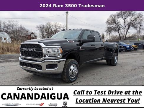 New 2024 RAM 3500 Tradesman w/ Chrome Appearance Group image 4