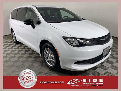 New 2026 Chrysler Voyager LX image 1
