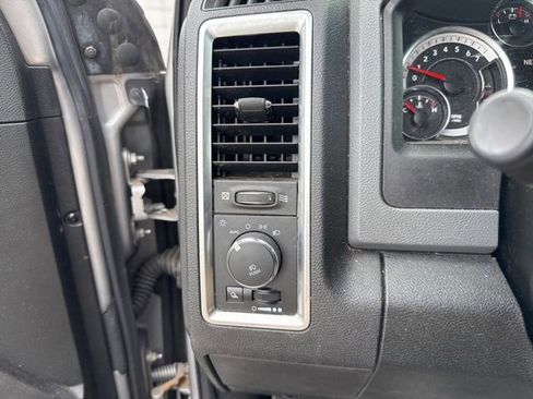 Used 2019 RAM 1500 Big Horn AWD/4WD image 22