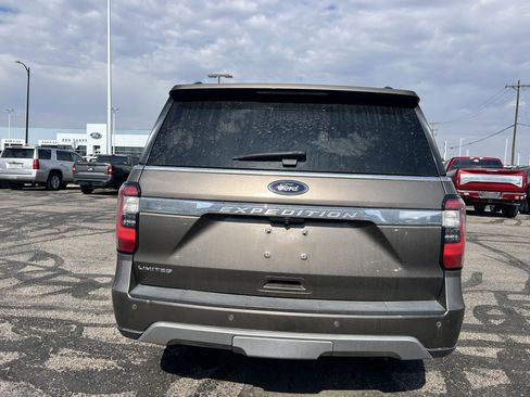 Used 2018 Ford Expedition Limited w/ Equipment Group 302A RWD image 3